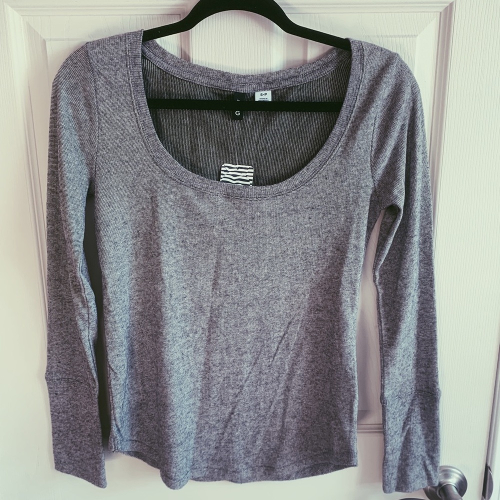 Long sleeve boat neck top
